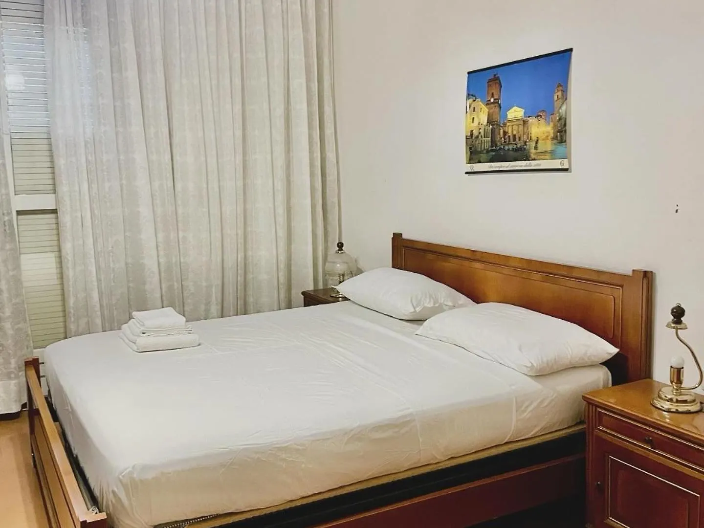 Lovehome Milan 0*,  Italy